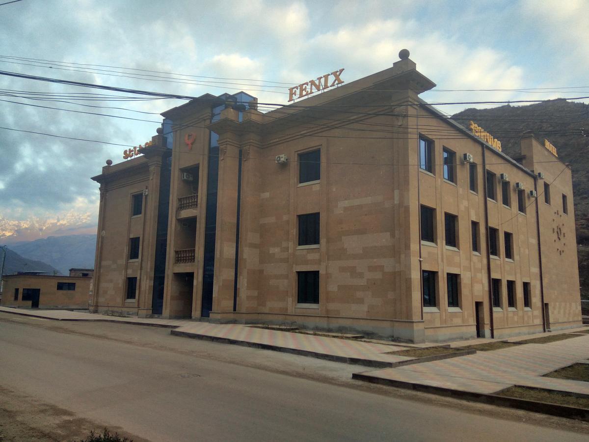 Hotel Fenix Complex Kapan Exterior photo